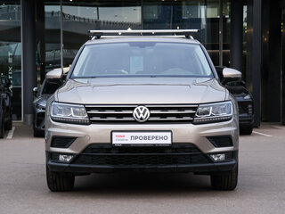 2017 Volkswagen Tiguan II, бежевый, 1878000 рублей, вид 2