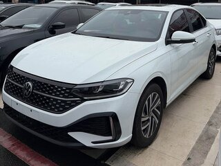 2025 Volkswagen Lavida III Рестайлинг, белый, 1680000 рублей, вид 1