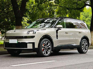 2025 Lynk & Co 900, золотистый, 7550000 рублей, вид 1