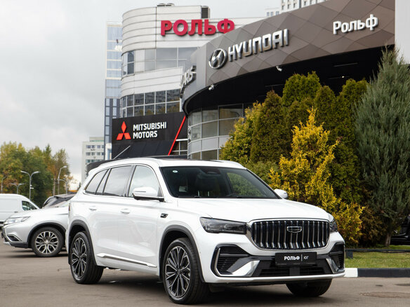 2025 Geely Monjaro (Xingyue L) I Рестайлинг 2 (China Market), белый, 3838000 рублей - вид 1