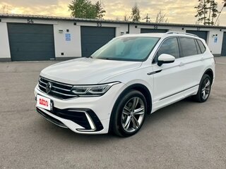 2022 Volkswagen Tiguan II Рестайлинг, белый, 3350000 рублей, вид 1