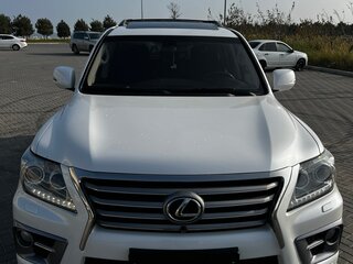2013 Lexus LX 570 III Рестайлинг, белый, 4200000 рублей, вид 2