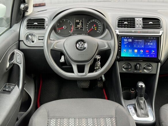2016 Volkswagen Polo V Рестайлинг, белый - вид 17