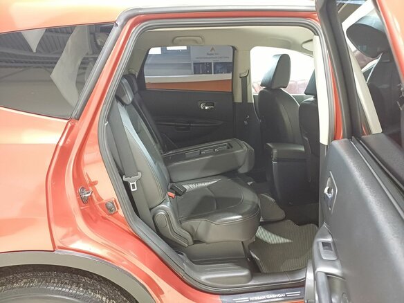 2008 Nissan Qashqai+2 I, красный - вид 19