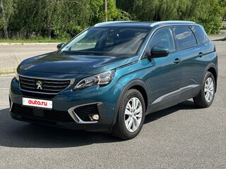 2018 Peugeot 5008 II, зелёный, 1365000 рублей, вид 1