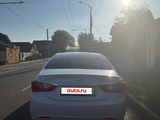 2011 Hyundai Sonata VI (YF), белый, 1250000 рублей, вид 4