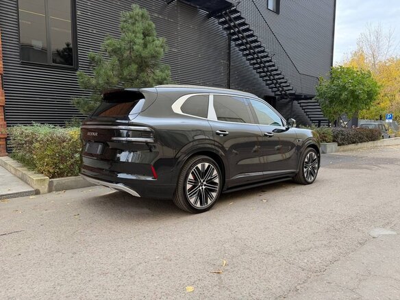 2026 Zeekr 8X 70 kWh, чёрный, 11650000 рублей - вид 5