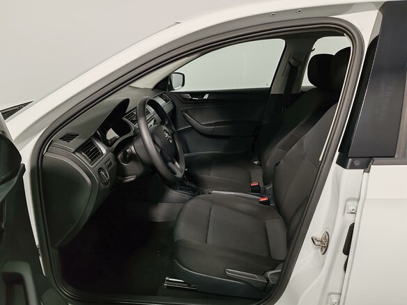 2017 Skoda Rapid I, белый, 1220000 рублей - вид 10