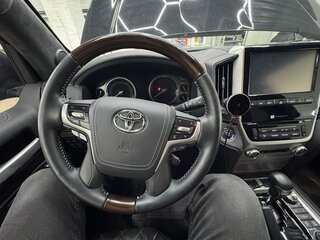 2018 Toyota Land Cruiser 200 Series Рестайлинг 2, чёрный, 7500000 рублей, вид 5