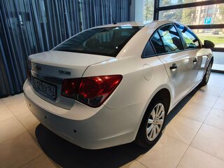 2012 Chevrolet Cruze I, белый, 483000 рублей, вид 3