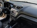 2015 Kia Rio III Рестайлинг, бежевый, 830000 рублей - вид 10