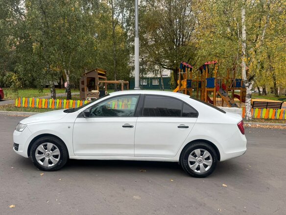 2017 Skoda Rapid I, белый - вид 3