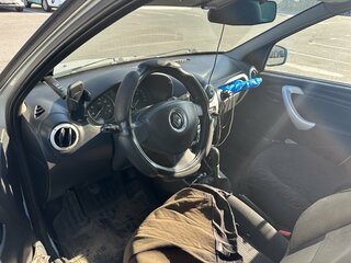 2014 Renault Logan I Рестайлинг, белый, 480000 рублей, вид 5