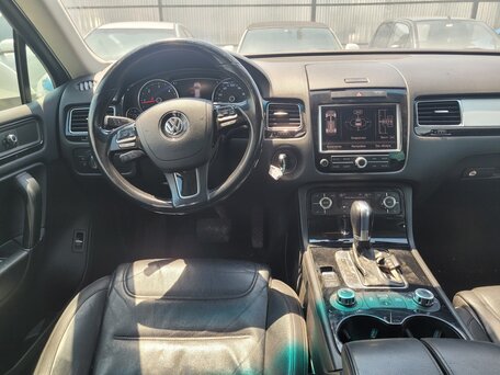 2012 Volkswagen Touareg II, белый, 1830000 рублей, вид 4