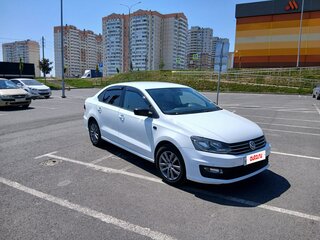 2019 Volkswagen Polo V Рестайлинг, белый, 970000 рублей, вид 1