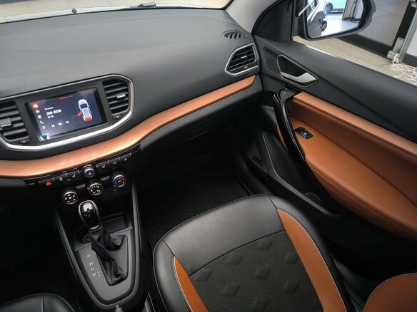 2025 Lada (ВАЗ) Vesta SW I Рестайлинг (NG), чёрный, 1690000 рублей - вид 17
