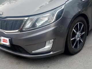 2014 Kia Rio 6-speed III, серый, 780000 рублей, вид 1