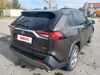 2021 Toyota RAV4 V (XA50), серый, 3480000 рублей, вид 4