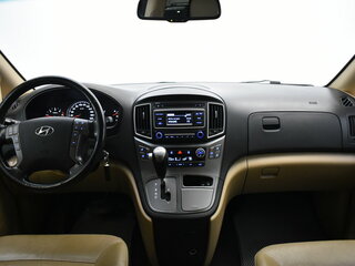 2018 Hyundai H-1 II Рестайлинг 2, серебристый, 2700000 рублей, вид 5
