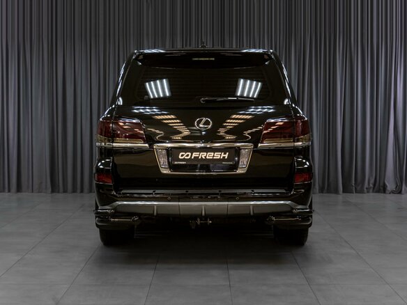 2015 Lexus LX 570 III Рестайлинг, чёрный, 6149000 рублей - вид 3