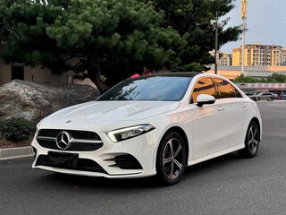 2023 Mercedes-Benz A-Класс 180 IV (W177) Рестайлинг, белый, 1799025 рублей, вид 1