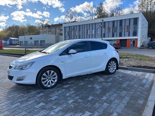 2012 Opel Astra J, белый, 520000 рублей, вид 4