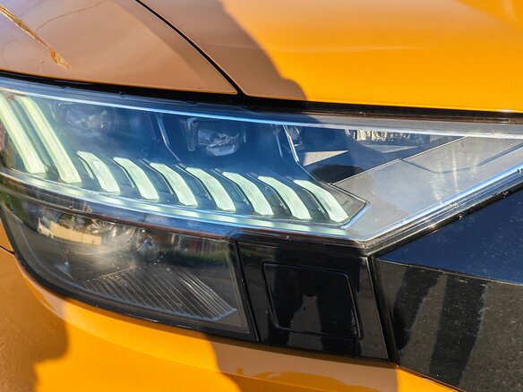 2019 Audi Q8 45 TDI I (4M), оранжевый, 6250000 рублей - вид 19