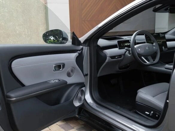 2026 Changan Qiyuan A06 28.39 kWh, серый, 2690000 рублей - вид 13