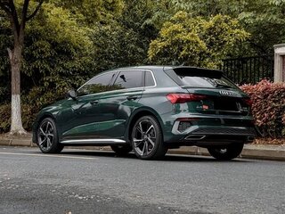 2021 Audi A3 Sportback 35 TFSI IV (8Y), зелёный, 1930000 рублей, вид 3