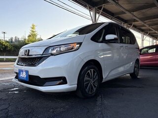 2022 Honda Freed II Рестайлинг, белый, 1350000 рублей, вид 1