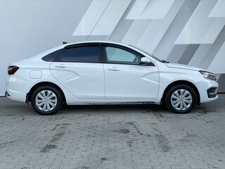 2023 Lada (ВАЗ) Vesta I Рестайлинг (NG), белый, 975000 рублей, вид 4