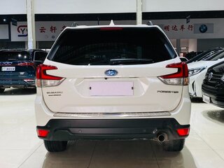 2020 Subaru Forester V, белый, 1910000 рублей, вид 5