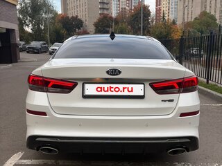 2018 Kia Optima IV Рестайлинг, белый, 1950000 рублей, вид 5