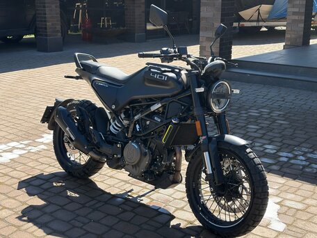 2023 Husqvarna Svartpilen 401, зелёный, 600000 рублей, вид 1