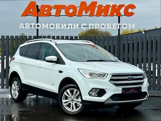 2018 Ford Kuga II Рестайлинг, белый, 1595000 рублей, вид 3