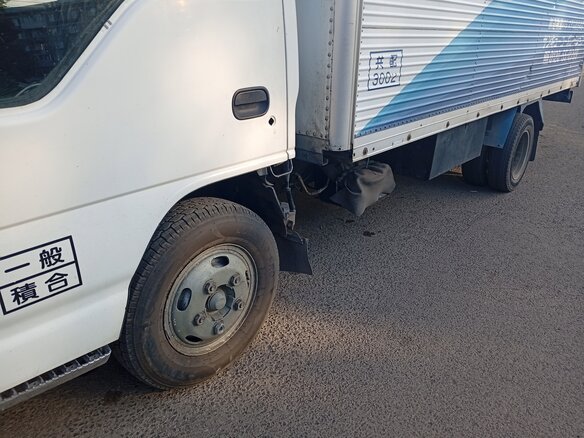1997 Isuzu Elf (N-series), белый, 950000 рублей - вид 1