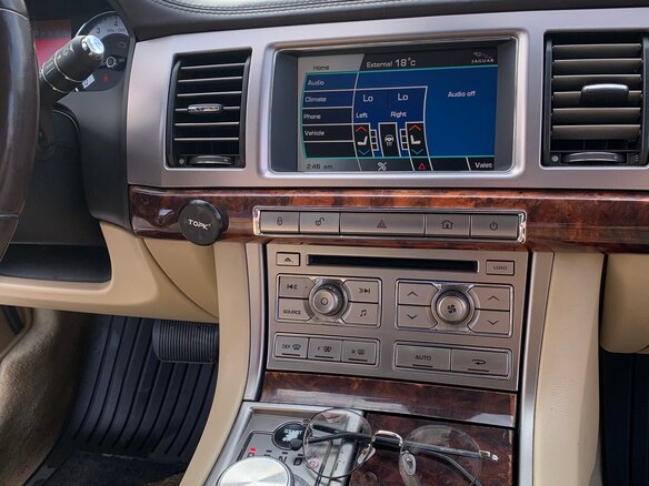 2008 Jaguar XF I, чёрный - вид 14