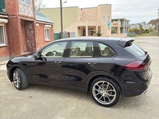2010 Porsche Cayenne S II (958), чёрный, 1900000 рублей, вид 2