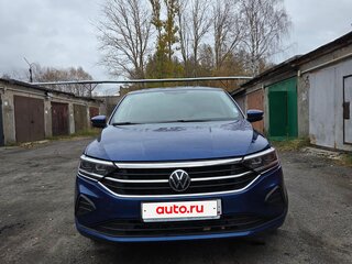 2022 Volkswagen Polo VI, синий, 1950000 рублей, вид 3