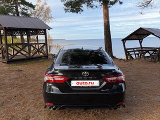 2023 Toyota Camry VIII (XV70) Рестайлинг, чёрный, 4550000 рублей, вид 3