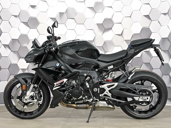 2025 BMW S 1000 R, чёрный, 2049000 рублей - вид 3