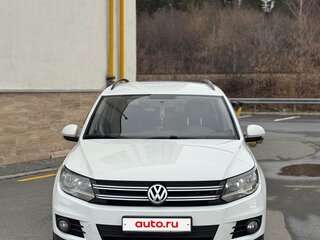 2015 Volkswagen Tiguan I Рестайлинг, белый, 1365000 рублей, вид 2