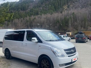 2012 Hyundai Grand Starex I, белый, 1750000 рублей, вид 4