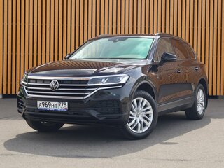 2021 Volkswagen Touareg III, чёрный, 6200000 рублей, вид 3