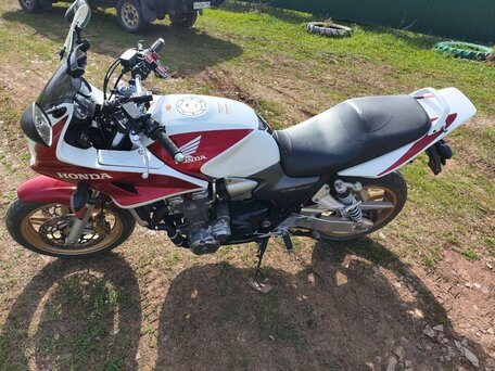 2005 Honda CB 1300, красный, 700000 рублей, вид 2
