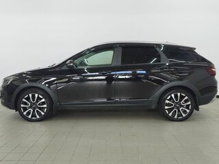 2024 Lada (ВАЗ) Vesta SW Cross I Рестайлинг (NG), чёрный, 1330000 рублей, вид 4