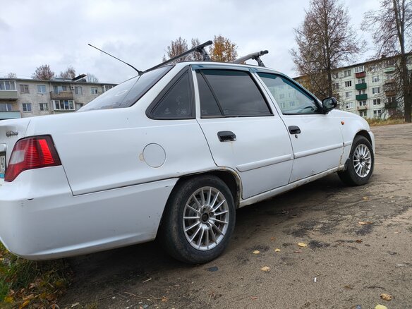 2009 Daewoo Nexia I Рестайлинг, белый, 180000 рублей - вид 5