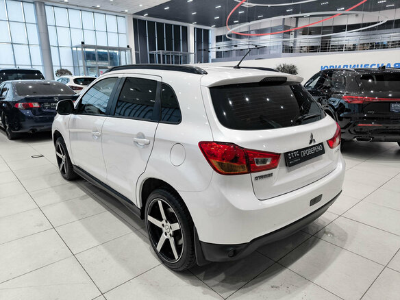 2013 Mitsubishi ASX I Рестайлинг, белый, 850000 рублей - вид 6