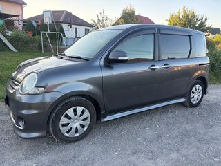 2008 Toyota Sienta I Рестайлинг 1, серый, 810000 рублей, вид 3