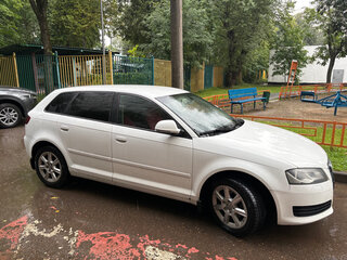 2010 Audi A3 II (8P) Рестайлинг 2, белый, 675000 рублей, вид 3